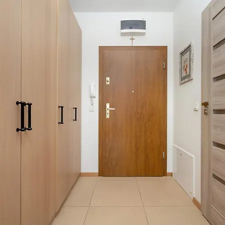 Cozy With Garage Access By Renters Appartement *