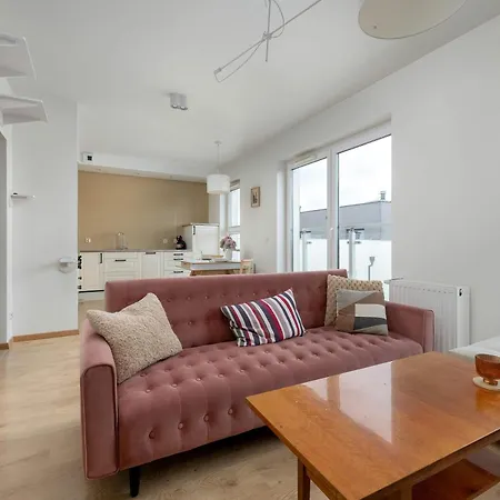 Cozy With Garage Access By Renters Appartement Wrocław