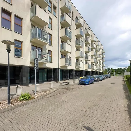 Cozy With Garage Access By Renters Apartman *