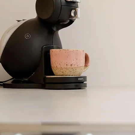 Cozy With Garage Access By Renters *