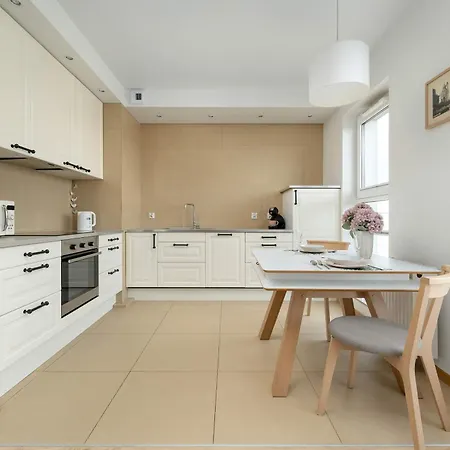 Apartament Cozy With Garage Access By Renters *