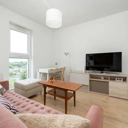Cozy With Garage Access By Renters Apartament *