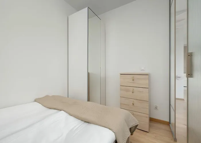 Apartment Cozy With Garage Access By Renters